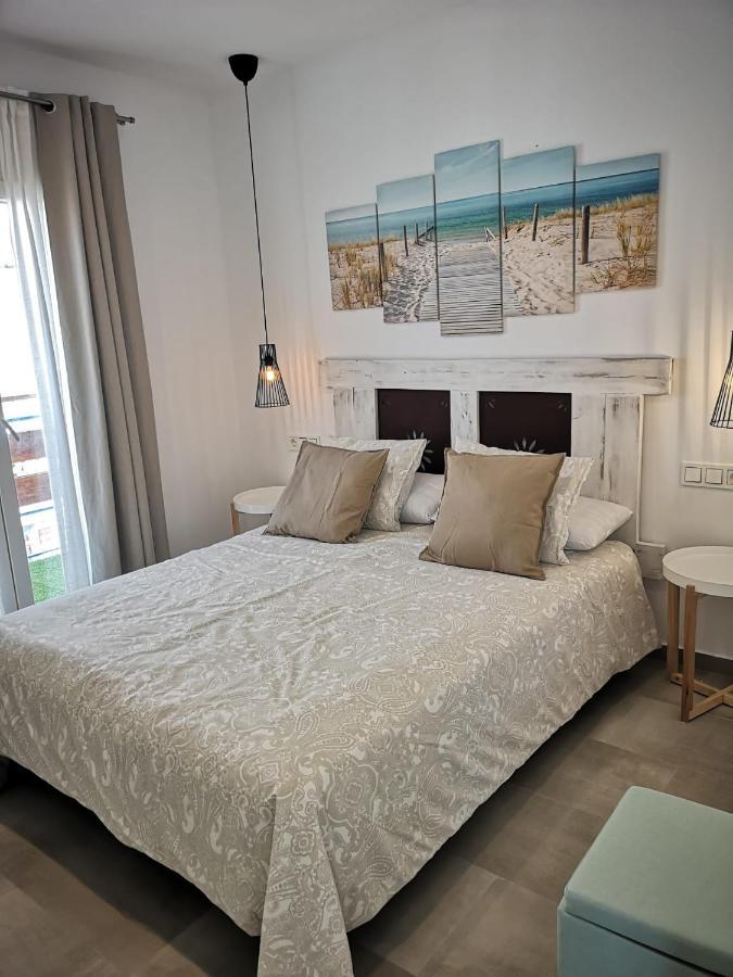 Apartamento Suite Arco De La Villa,Solo Familia Y Parejas,Parking Gratuito Конил-де-ла-Фронтера Екстериор снимка