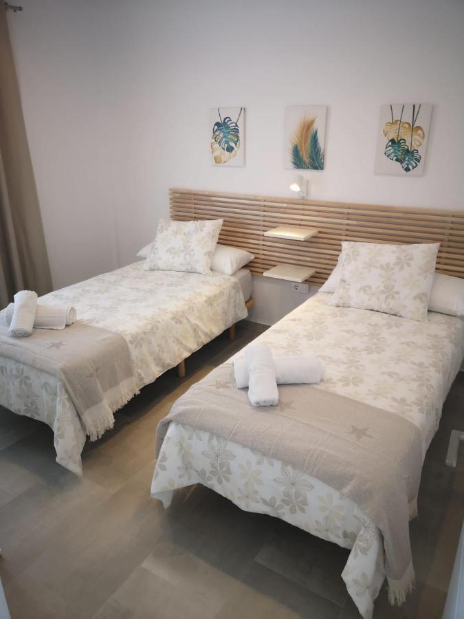 Apartamento Suite Arco De La Villa,Solo Familia Y Parejas,Parking Gratuito Конил-де-ла-Фронтера Екстериор снимка