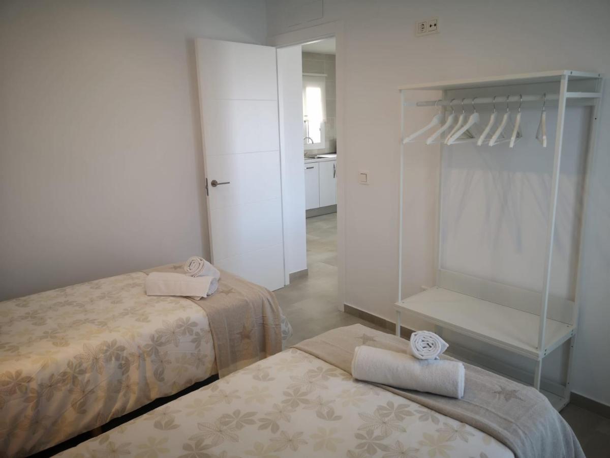 Apartamento Suite Arco De La Villa,Solo Familia Y Parejas,Parking Gratuito Конил-де-ла-Фронтера Екстериор снимка