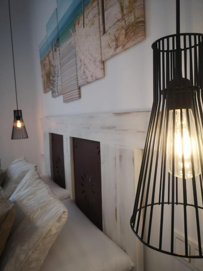 Apartamento Suite Arco De La Villa,Solo Familia Y Parejas,Parking Gratuito Конил-де-ла-Фронтера Екстериор снимка