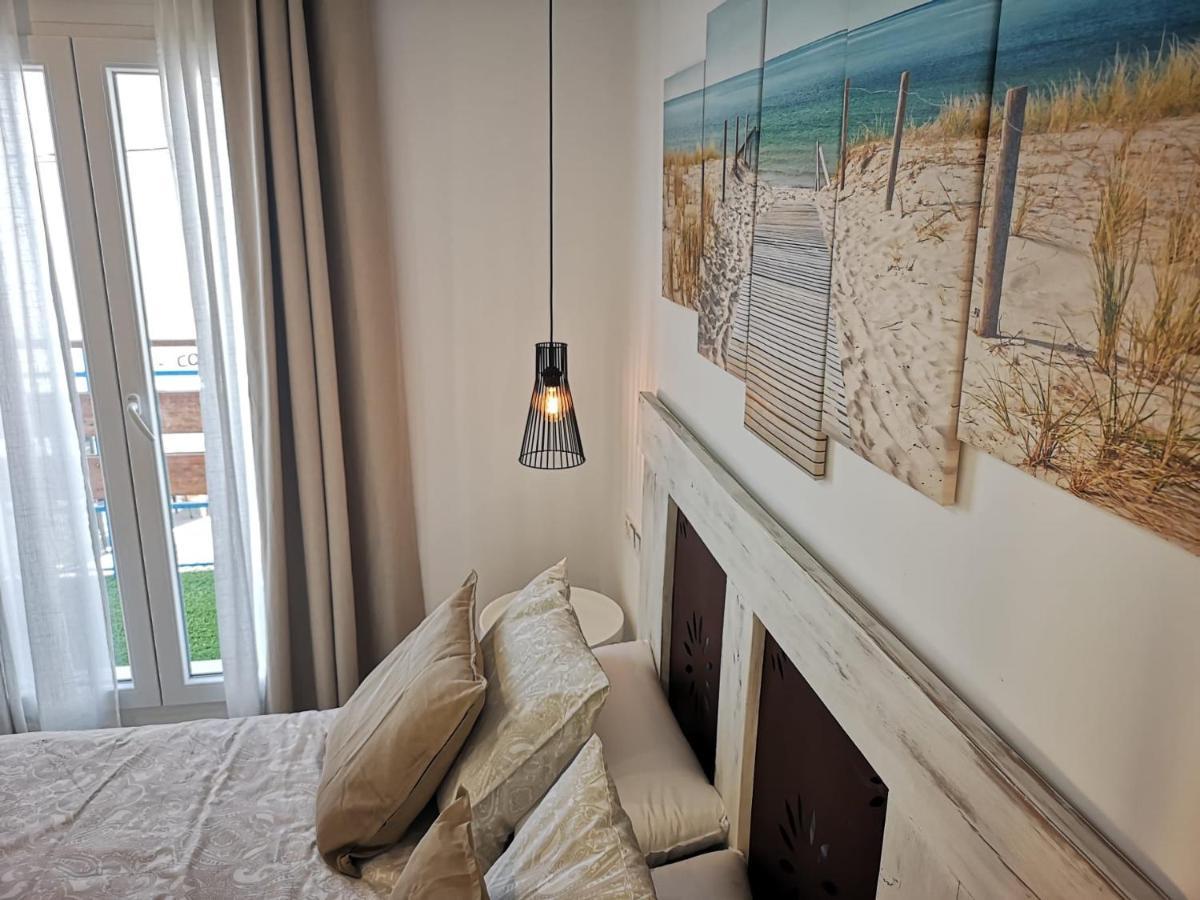 Apartamento Suite Arco De La Villa,Solo Familia Y Parejas,Parking Gratuito Конил-де-ла-Фронтера Екстериор снимка
